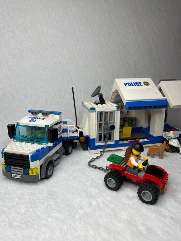 Lego City Police Mobile Command Center 60139
